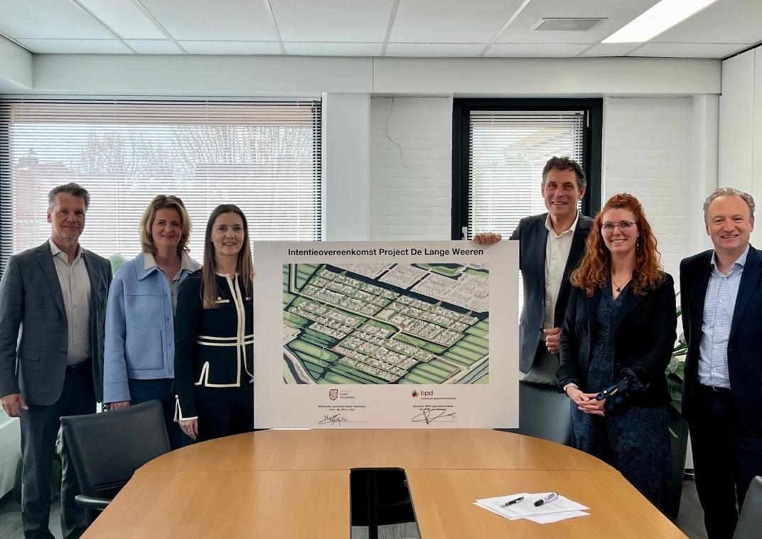 Ondertekenen intentieovereenkomst Lange Weeren