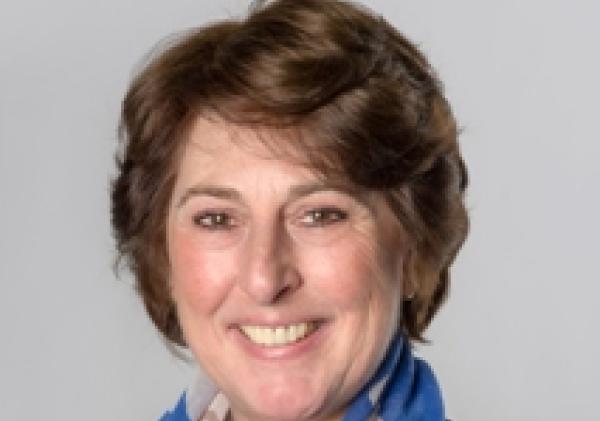 Mevrouw T.M.C. van Raaij