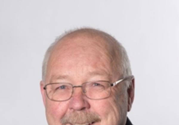 Fractievoorzitter A. de Jong (CDA)