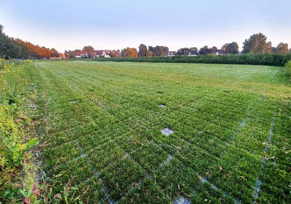 Parkeerterrein aan de Singelweg in aanbouw