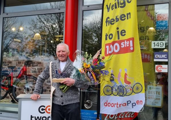 Fred Diks met prijs