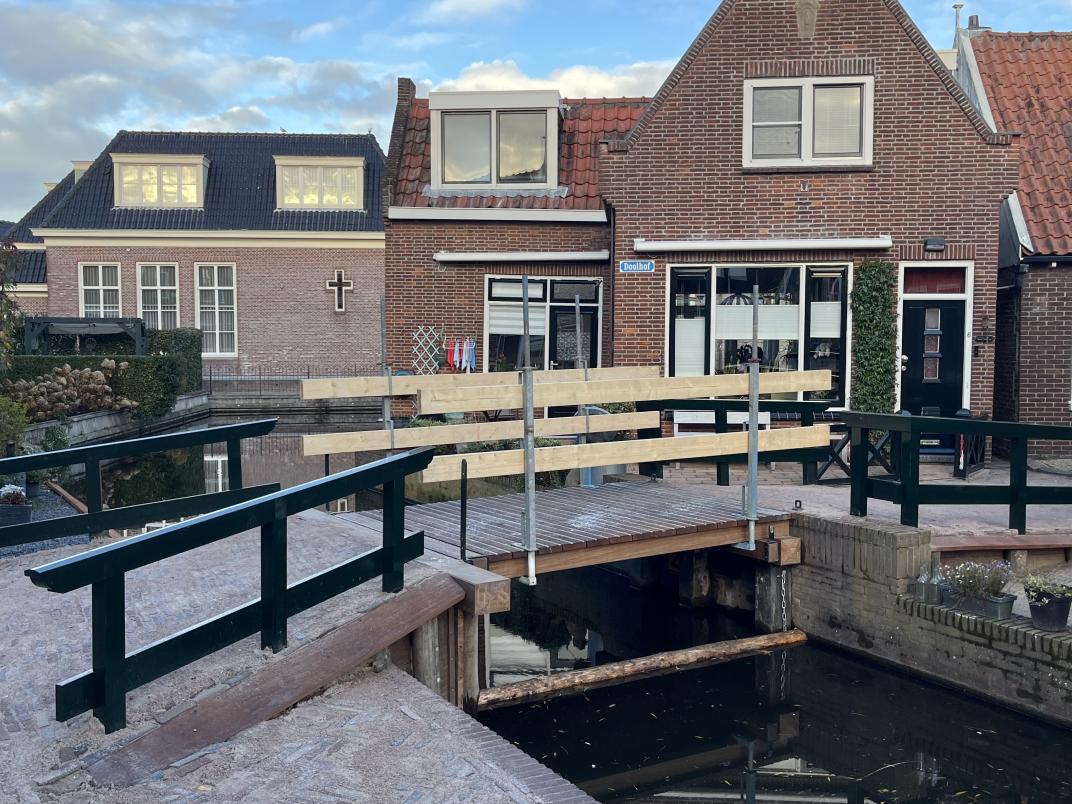 blauwe brug tijdelijk